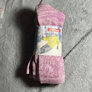EnerWear Ladies Trail sock, 4 pack, US size 4-10, purple color